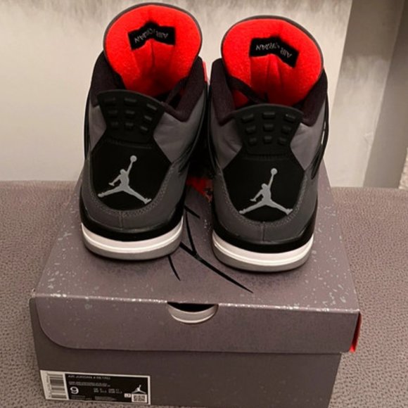 Jordan 4 Infrared